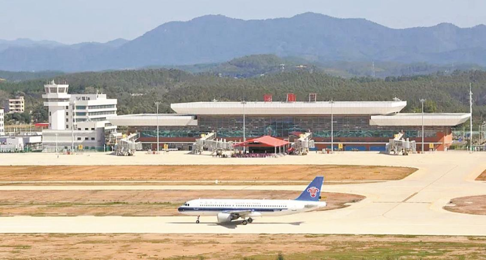 韶关丹霞机场通航满月 旅客吞吐量破万人次