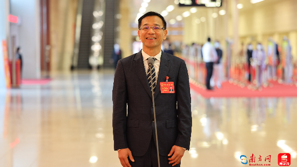 蒋伟楷.jpg