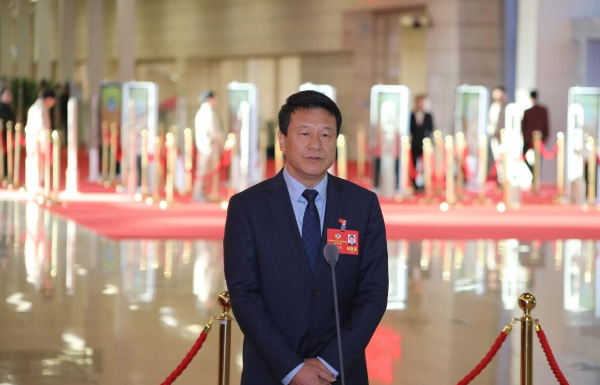 省政协委员、广东轻工职业技术大学艺术设计学院院长桂元龙：让体育“非遗”之花在校园绽放