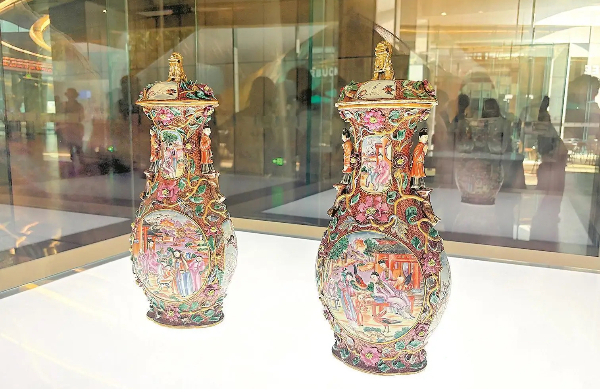 “湾区瑰宝·广彩华章——粤港澳传统与当代广彩艺术展”启幕