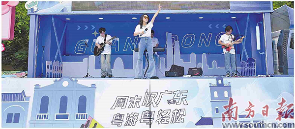 文旅大篷车.jpg