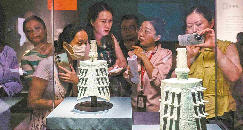 “熠熠其辉：夏商周礼乐文化展”在广州开幕